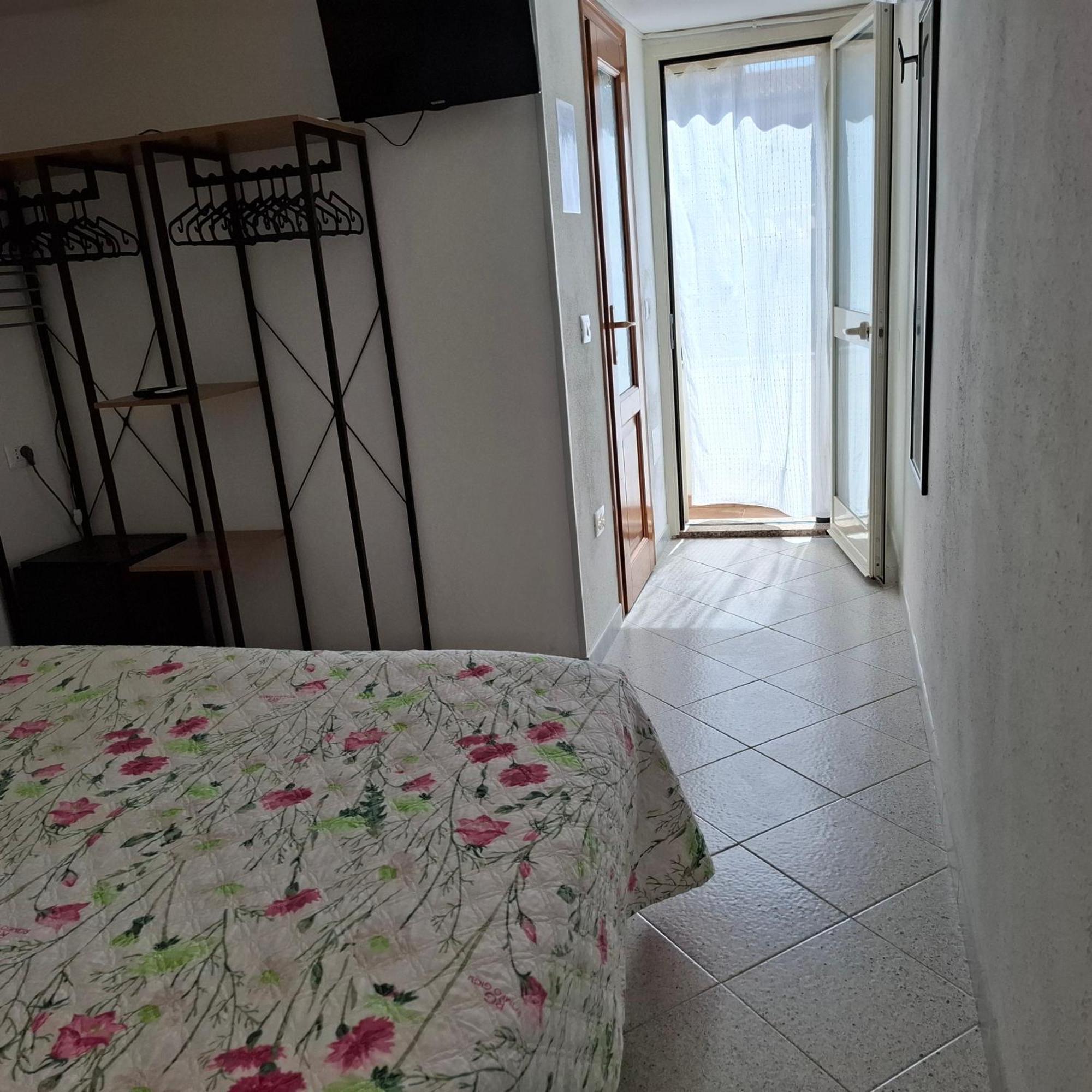Phiniscollis B&B Ла Калета Екстериор снимка